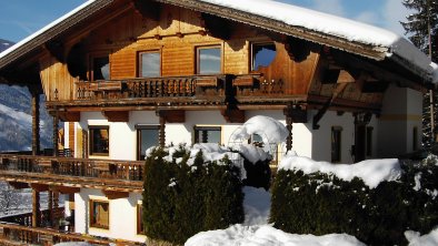 House Schwarzenberg south view winter