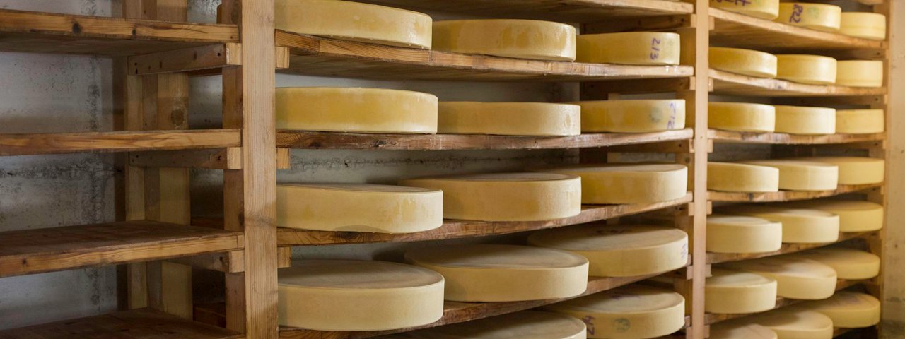 Cheese production at the hut