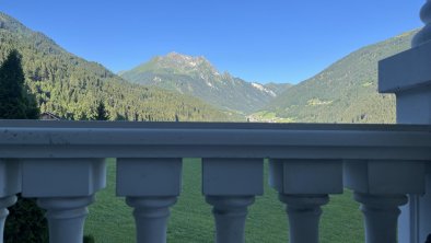 Blick auf unseren Hausberg "Grünberg"