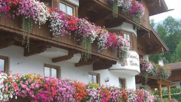 Landhaus_Granat_Mayrhofen_-_Sommer2, © Eberl Michaela