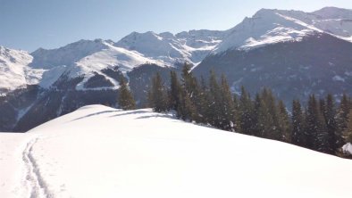 Ski-tour auf den Berg