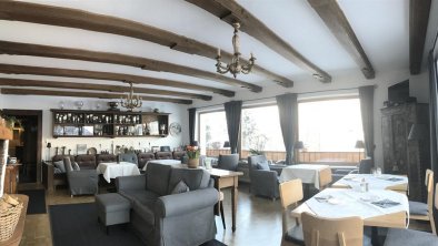 Pension_Hinterseer_Kitzbühel_Kaminzimmer_2