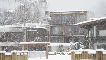 "Seeresidenz" at lake Thiersee in winter, © Seeresidenz Thiersee GmbH