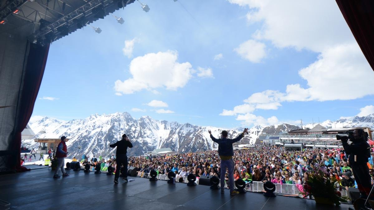 Every year Ischgl celebrates the opening and closing of the ski season in the Silvretta Arena with concerts given by international music stars., © Paznaun-Ischgl