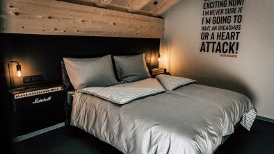 Söll_AparthotelOldSchool_Schlafzimmer_WilderKaiser, © Boutique Aparthotel OLD SCHOOL| Hannes Ager