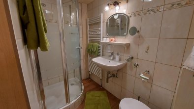 Badezimmer der Ferienwohnung  " GUFFERTBLICK "