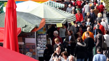 The Haiming Market Days give visitors endless opportunities to taste what’s so delicious about this region, © Haiminger Markttage