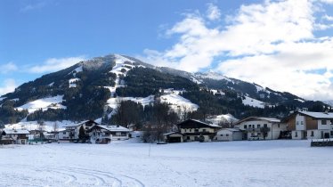 Gebäude mit Aussicht auf Nachtsöllberg, © Laurin Steixner