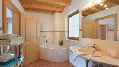 Privatzimmer-Haus-Krall-Going-Achenweg-10-Badezimm