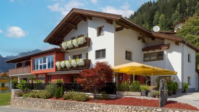 Hotel_Sonnleiten_Dorf_23b_Bruck_08_2022_Haus_