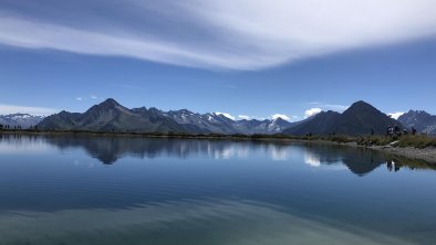 Bergsee mit Panorama