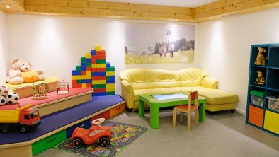 Duplo, giant lego, Bobby Cars etc. in the children's room