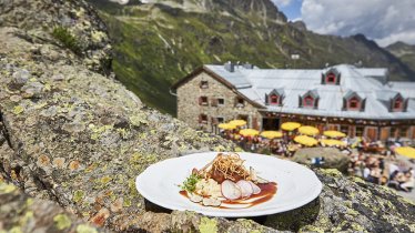 Culinary Paznaun: Award-winning chefs create delicious contemporary cuisine with a Tirolean accent on local mountain lodges, © TVB Paznaun-Ischgl