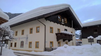 10_B_Haus_Schnee_S_Baumer_Feb18_b