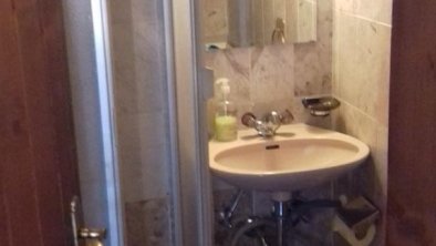 Appartement4-5Per_kleine_dusche