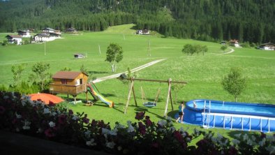 Spielplatz & Pool, © Neuhauser