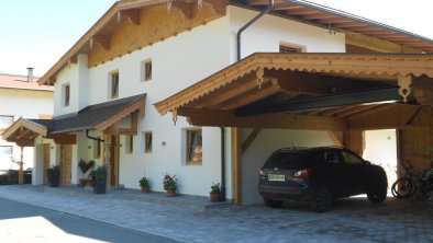 Haus mit Carport