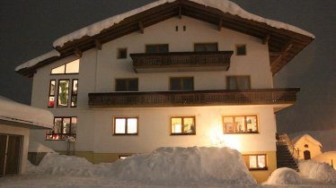 Haus Alpina im Winter