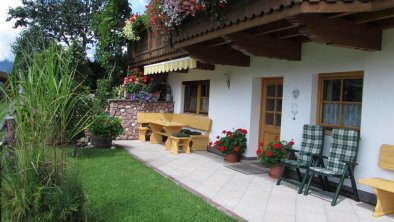 Terrasse mit Garten