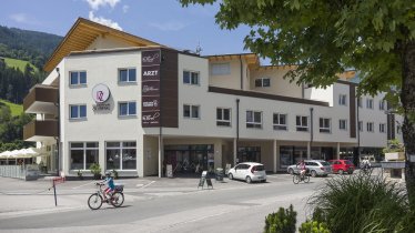 Alp_Tirol_Cafe_Harmonie_Haus_Sommer, © Martin Brunner