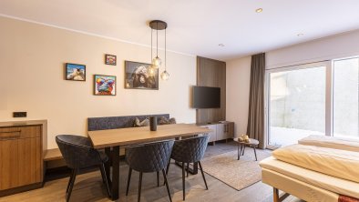 Premium Ferienwohnung mit 1 Schlafzimmer_Esstisch