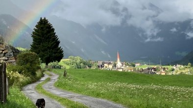 schöne Spazier-& Wanderwege