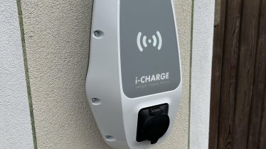 Charging station for electric cars