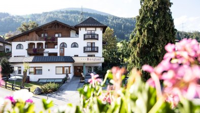 FerienHotelBergland_Haus_02