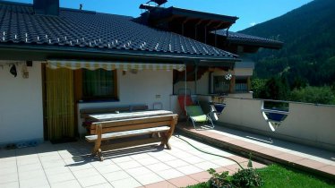 Katjas_Ferienwohnung_Terrasse_Garten_Trins_Wipptal