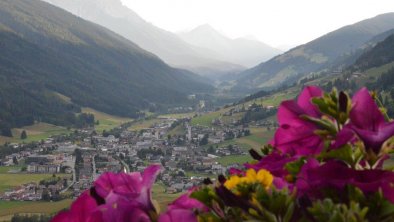 Blick vom Balkon am Abend