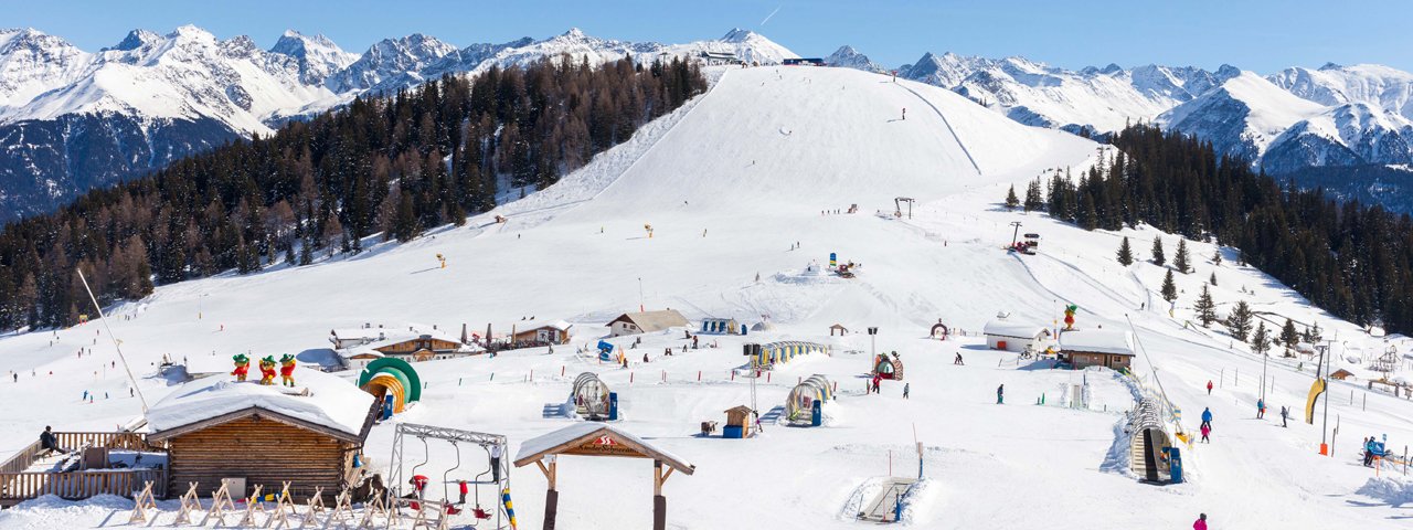 Skiing in Serfaus, © Tirol Werbung/Robert Pupeter