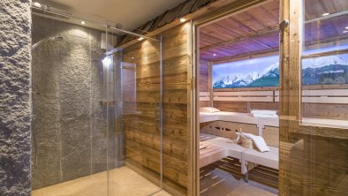 Wellness hotel Rosenhof - sauna, massage and rain shower, © Gartenhotel Rosenhof bei Kitzbühel