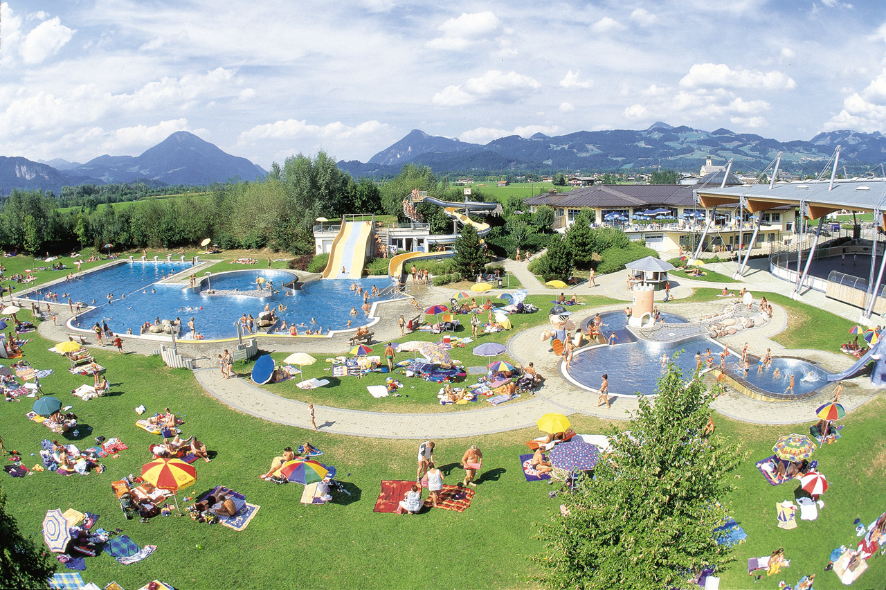 hallo-du-ebbs-leisure-park-swimming-pool-austrian-tirol